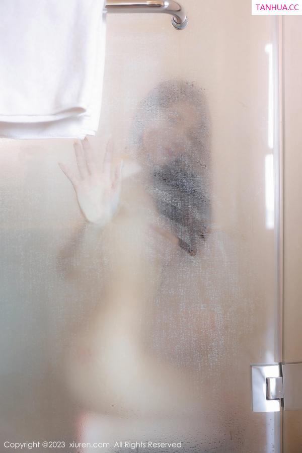   [XiuRen]高清写真图 2023.06.30 No.7001 汐汐baby 运动美腿第70张图片